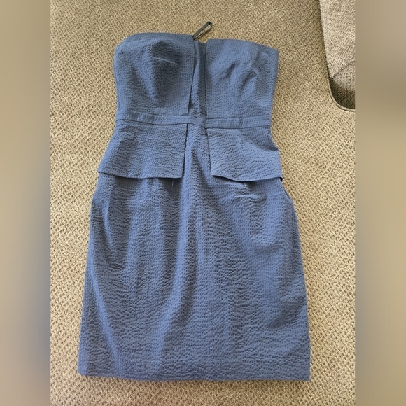 Banana Republic Navy Blue Textured Strapless Peplum Dress Sz 8 Blue Minimalist - Picture 3 of 12